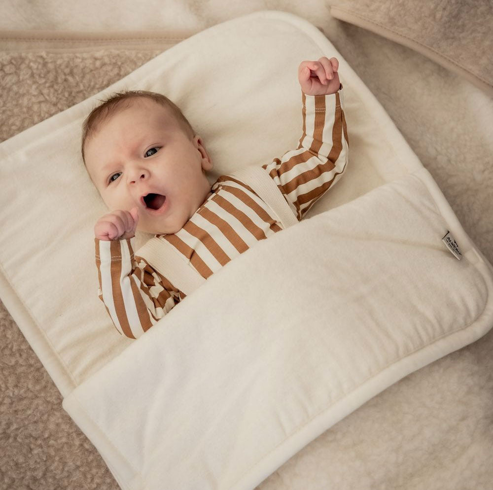 Nid d'ange en laine Alwero