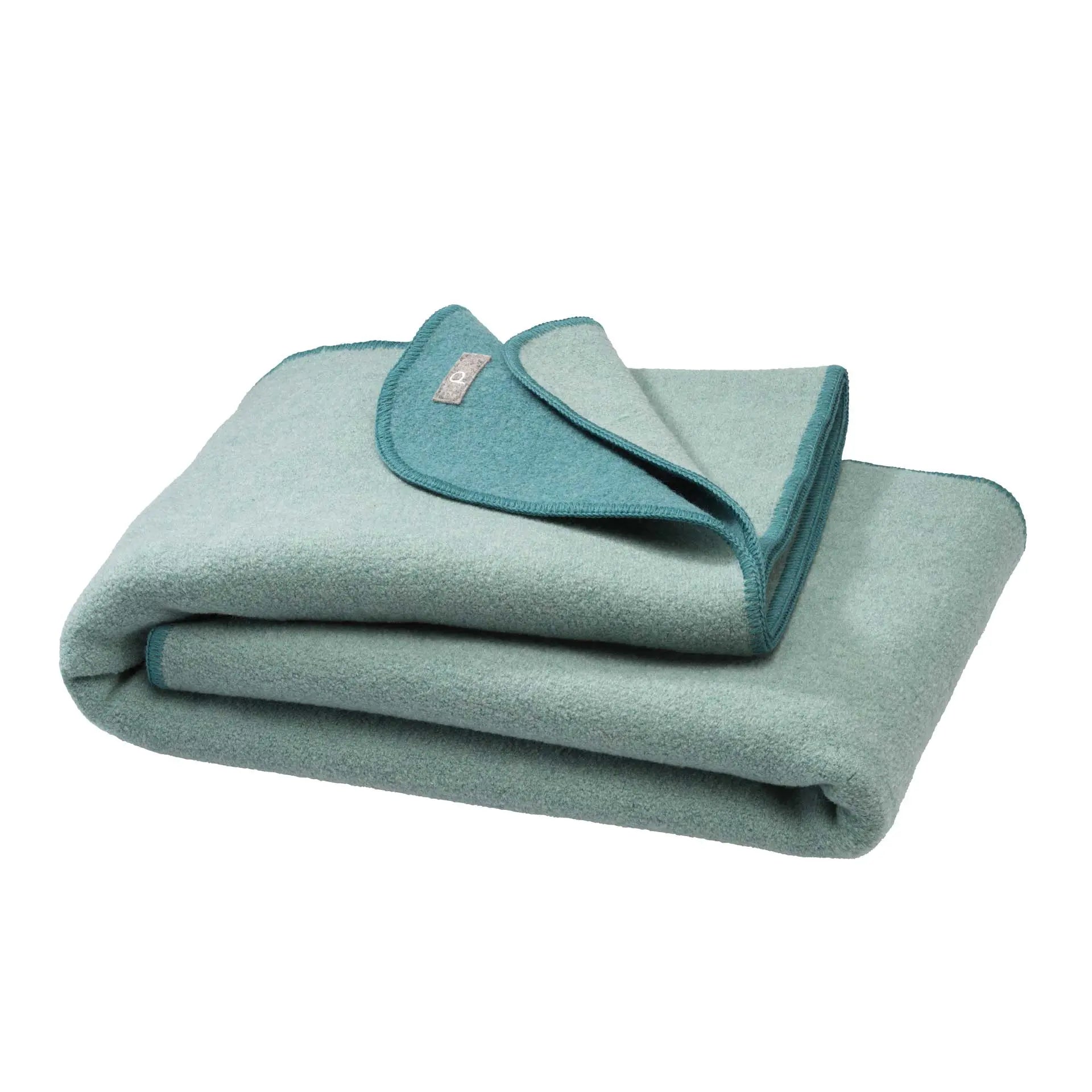 Couverture en laine bouillie bio double face Disana