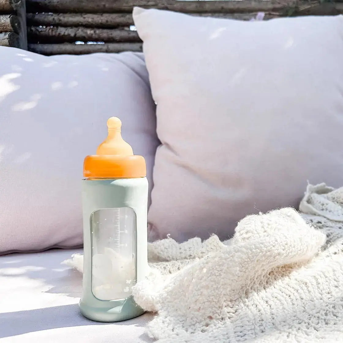 Biberon en verre à col large avec manchon Hevea - Bleu