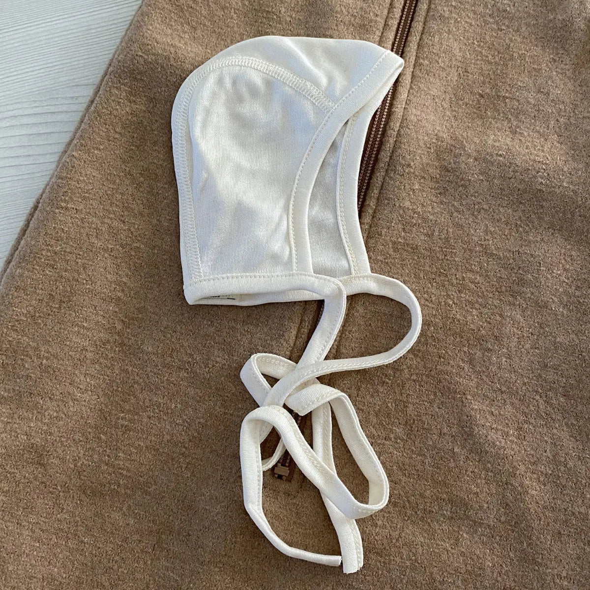 Bonnet en soie Cosilana