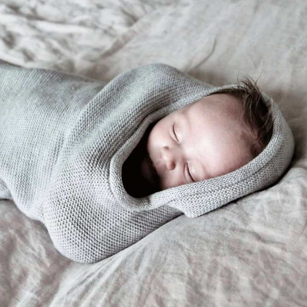 Cocon d'emmaillotage en laine mérinos HVID Gris clair