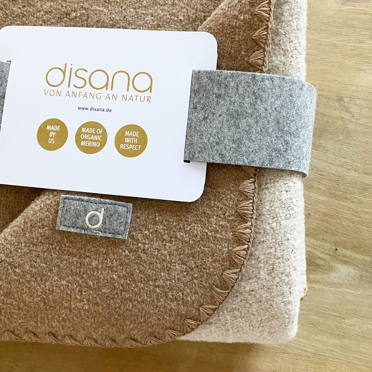 Couverture bébé en laine bouillie bio Disana – Caramel