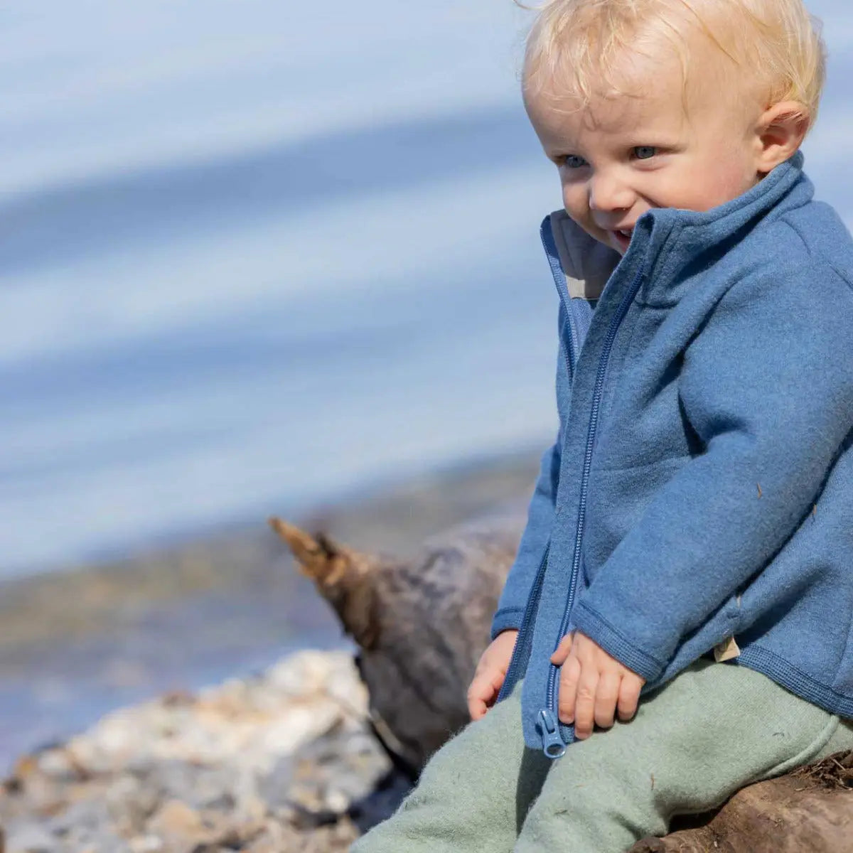 Veste zippée en laine mérinos légère Disana – Dove Blue
