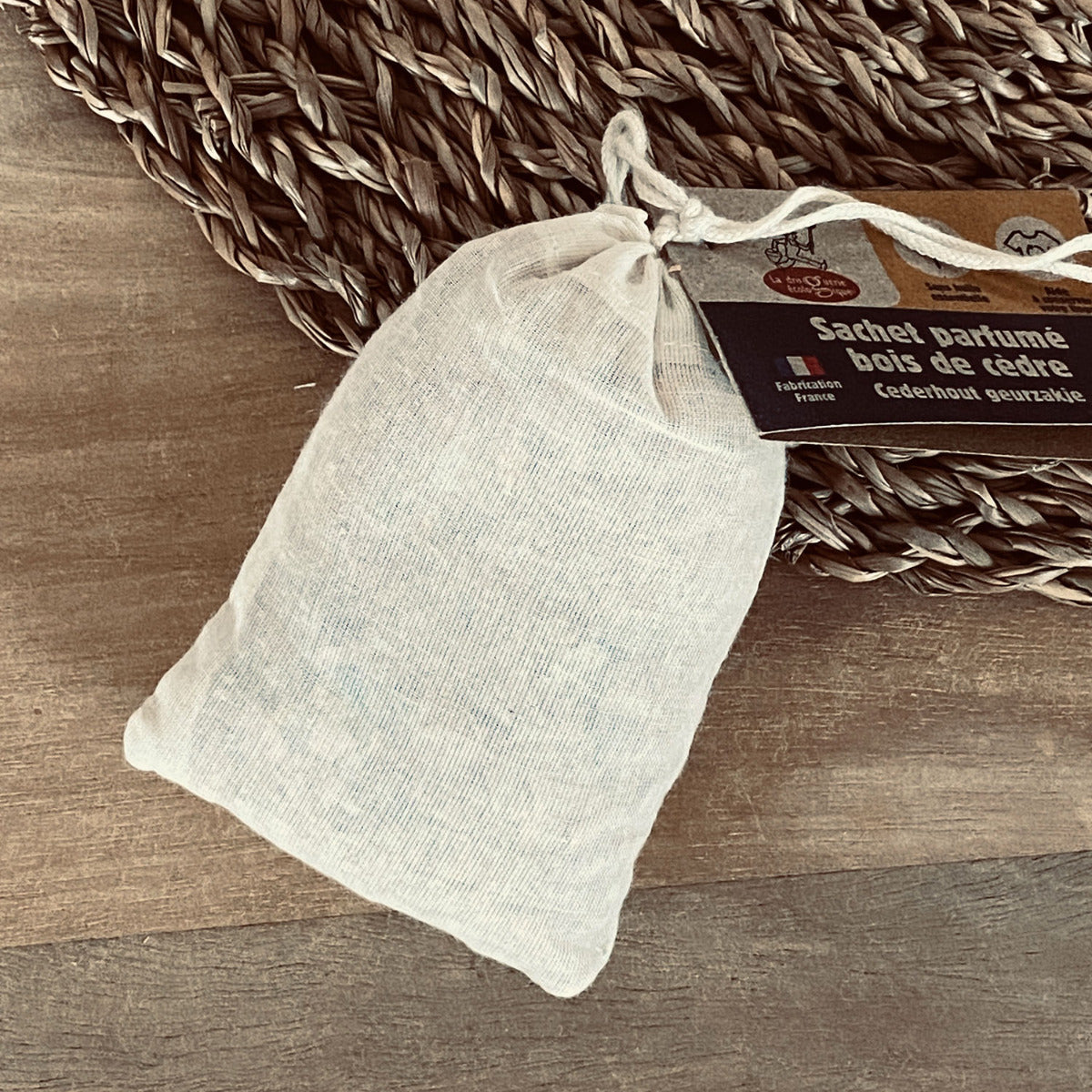 Sachet de bois de cèdre naturel – Protection de la laine