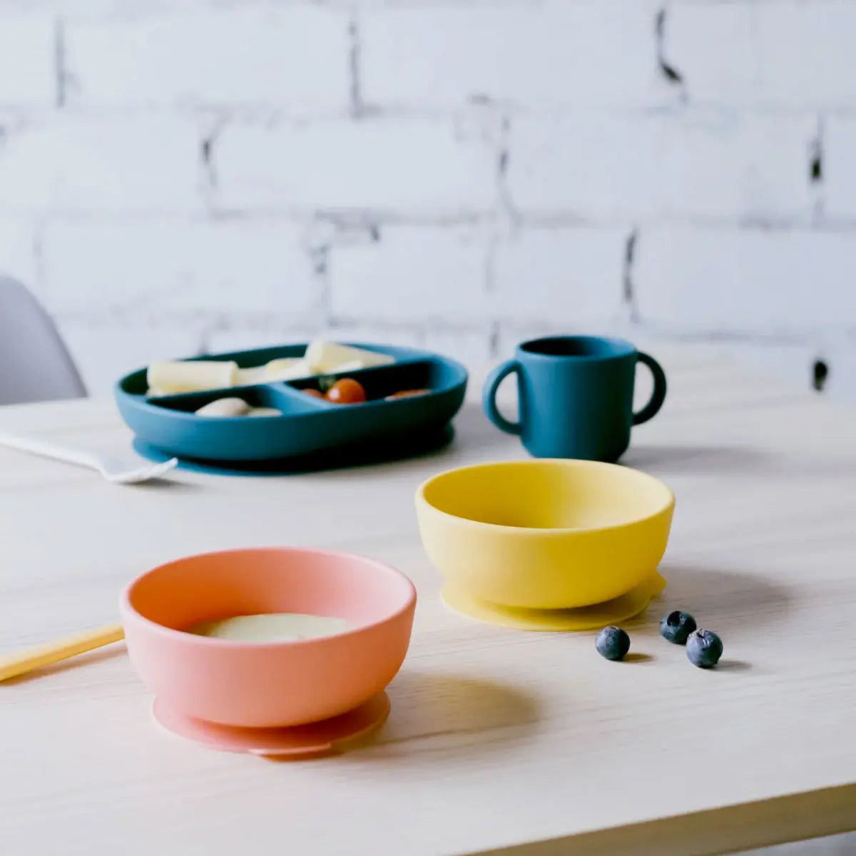 Bol à ventouse en silicone Ekobo - Mimosa