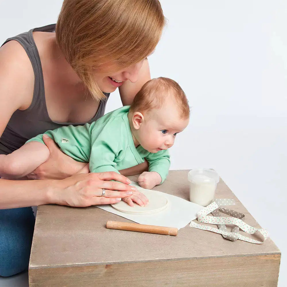 Kit de moulage en pâte bio pour pieds OU mains de bébé Grünspecht - Lilinappy