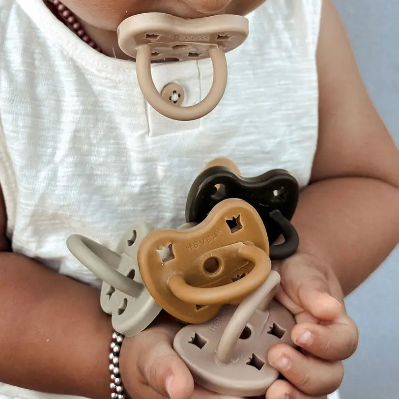 2 tétines en caoutchouc naturel Hévéa - Sand et Tan beige 3/36 mois