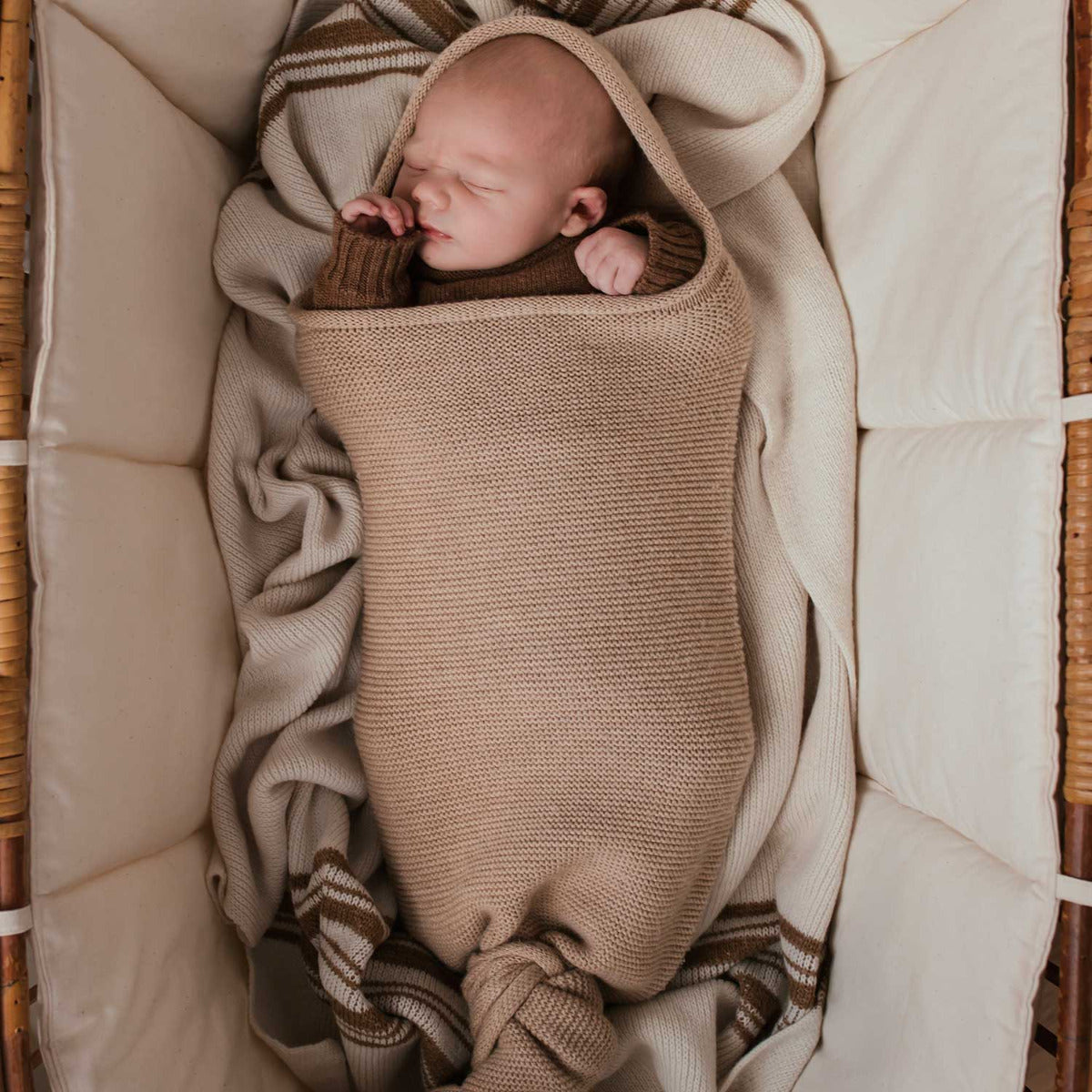 Cocon d'emmaillotage en laine mérinos HVID - Sable