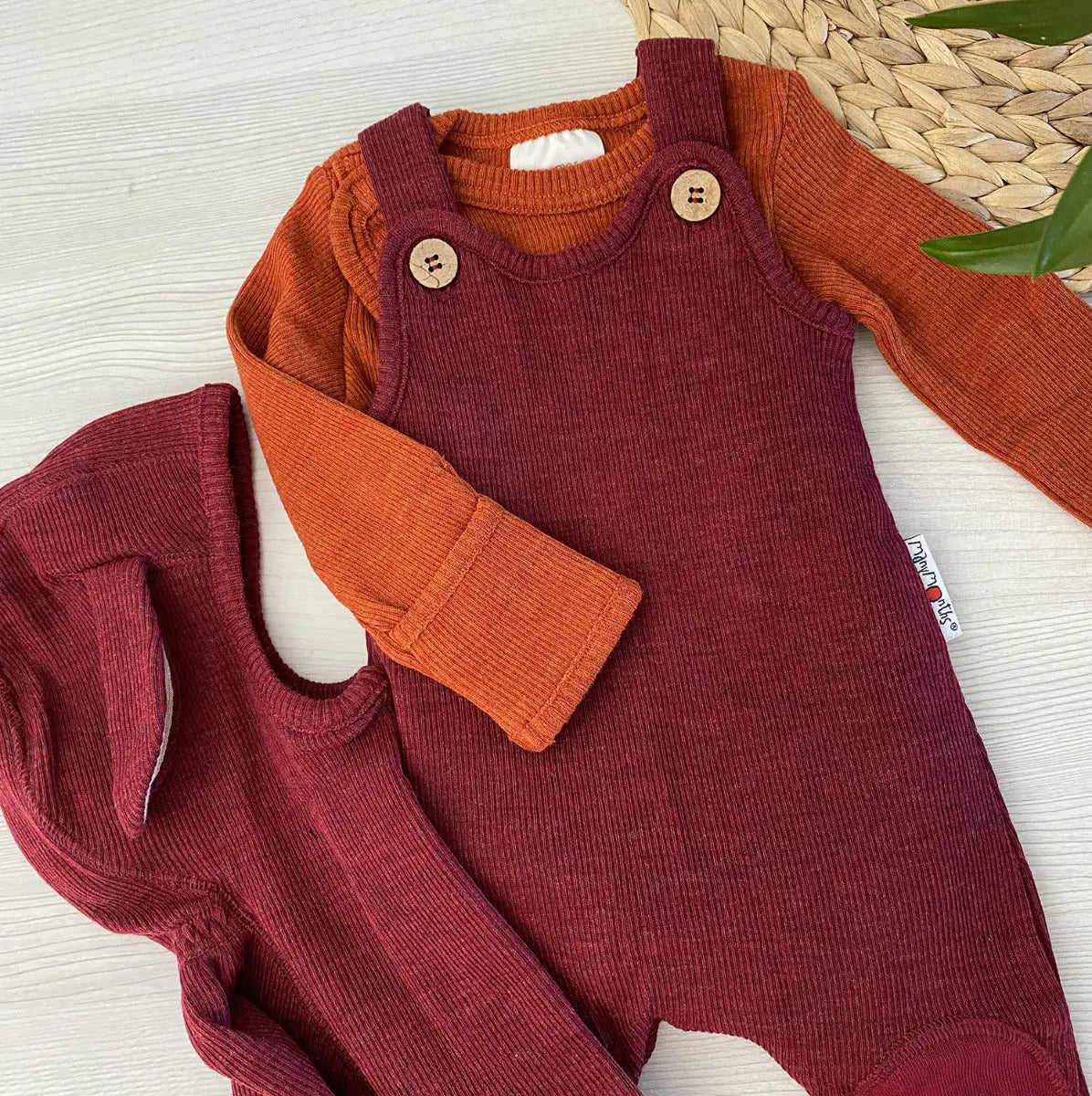Cagoule en laine mérinos Lambies Manymonths - Lilinappy