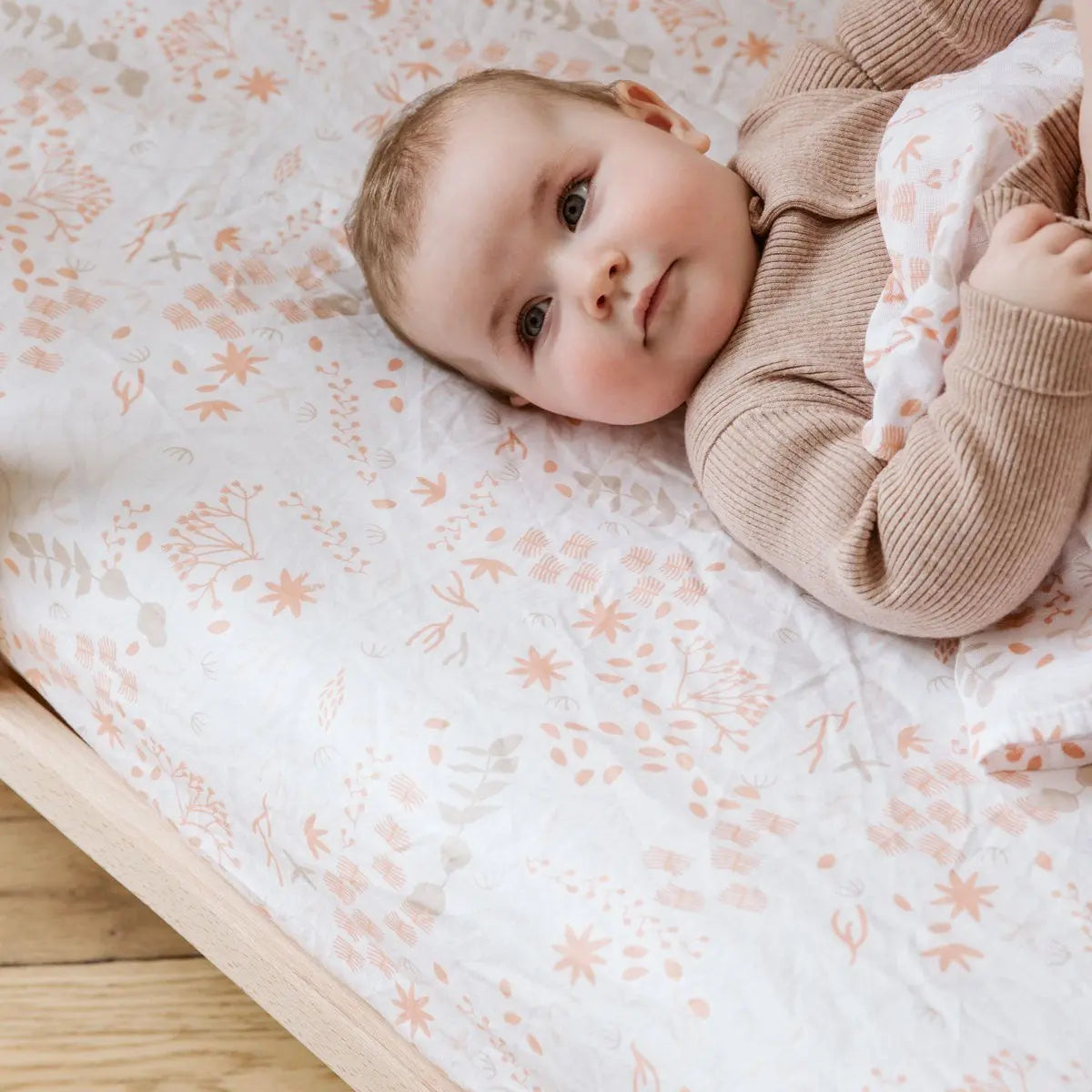 Drap-housse pour lit bébé en coton bio Kadolis - Yukari Douceur
