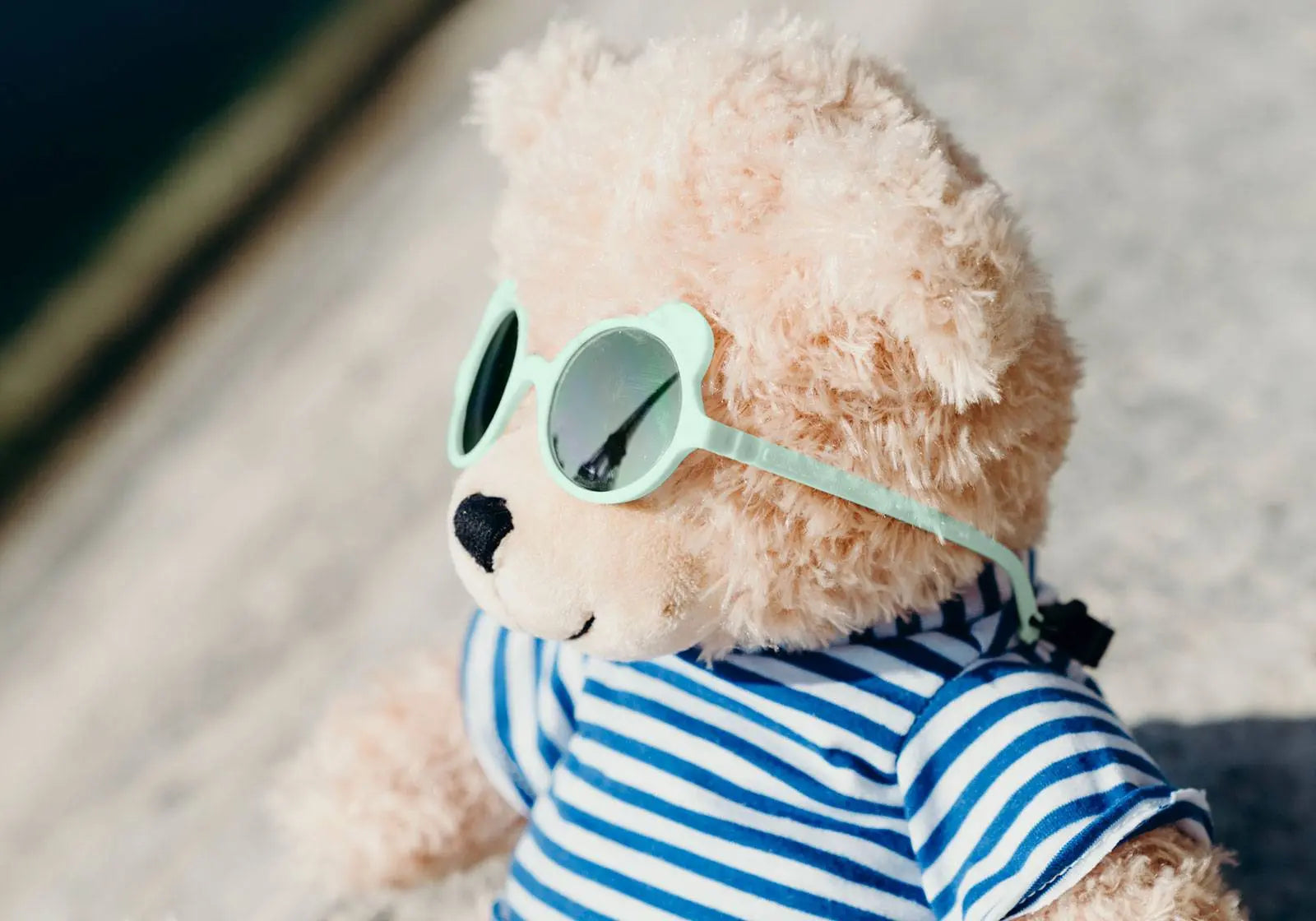 Lunettes de soleil Ourson KI ET LA - Vert amande - Lilinappy