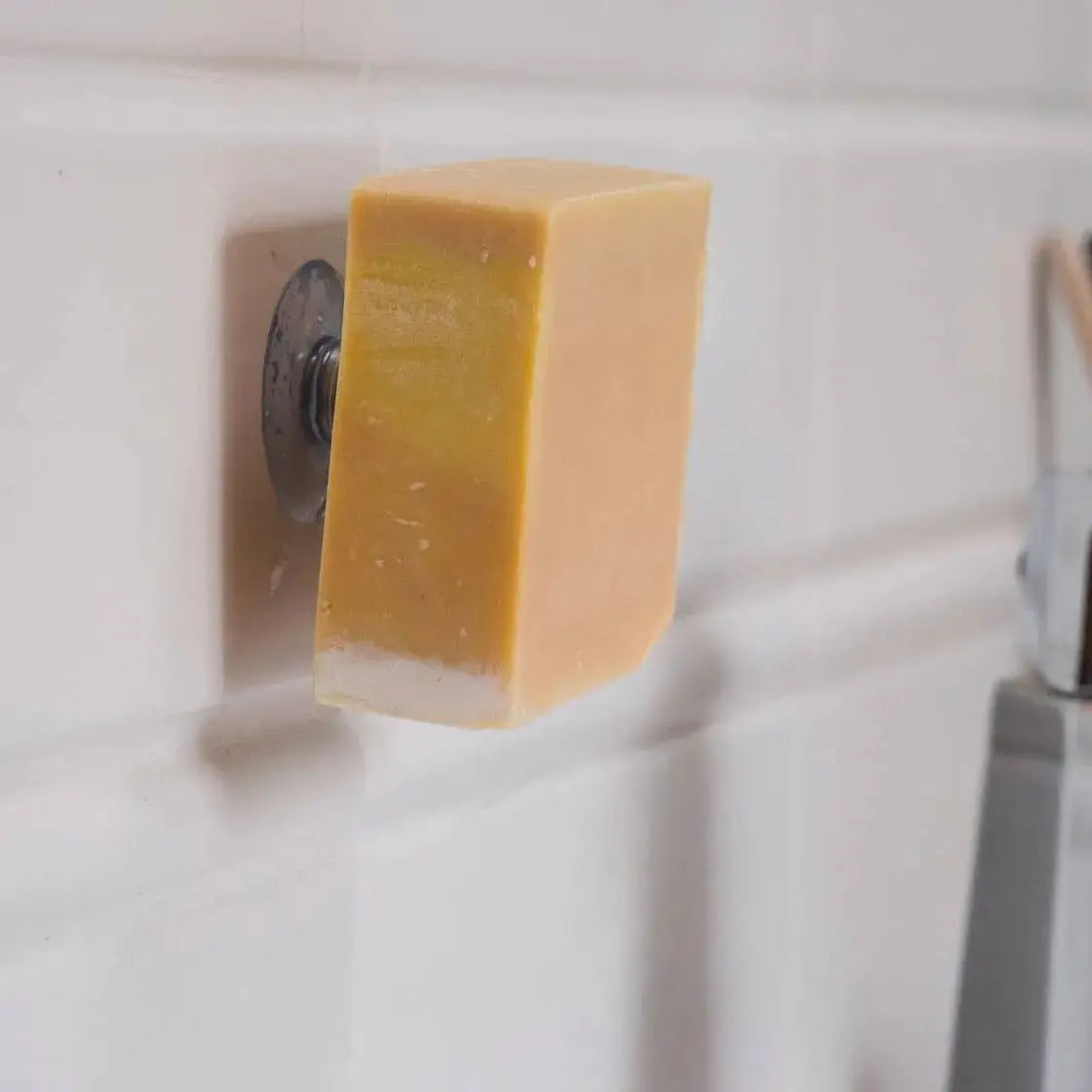 Porte savon aimanté pour cosmétiques solides - Lilinappy