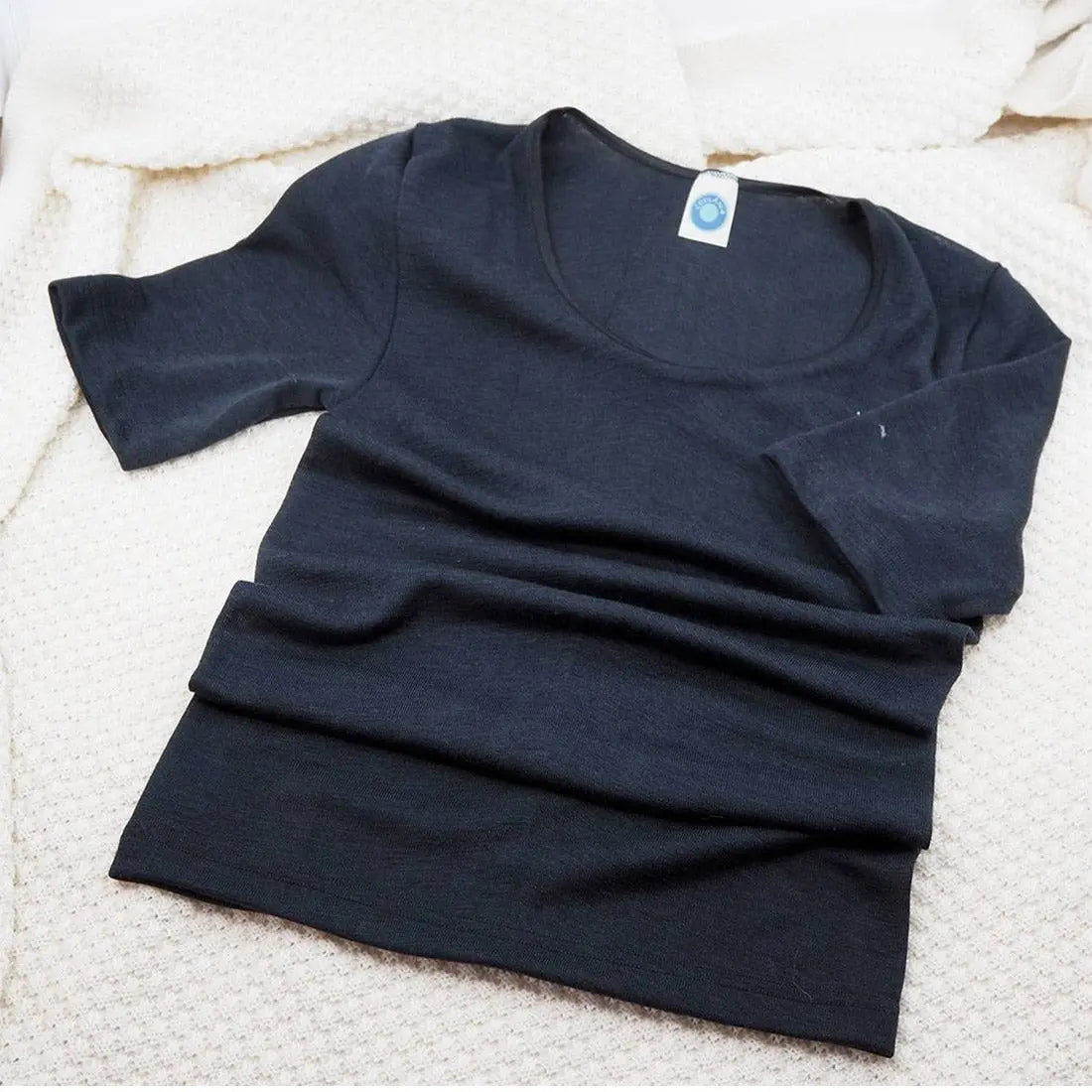 T-shirt à MC pour femme en laine et soie Cosilana - Noir - Lilinappy