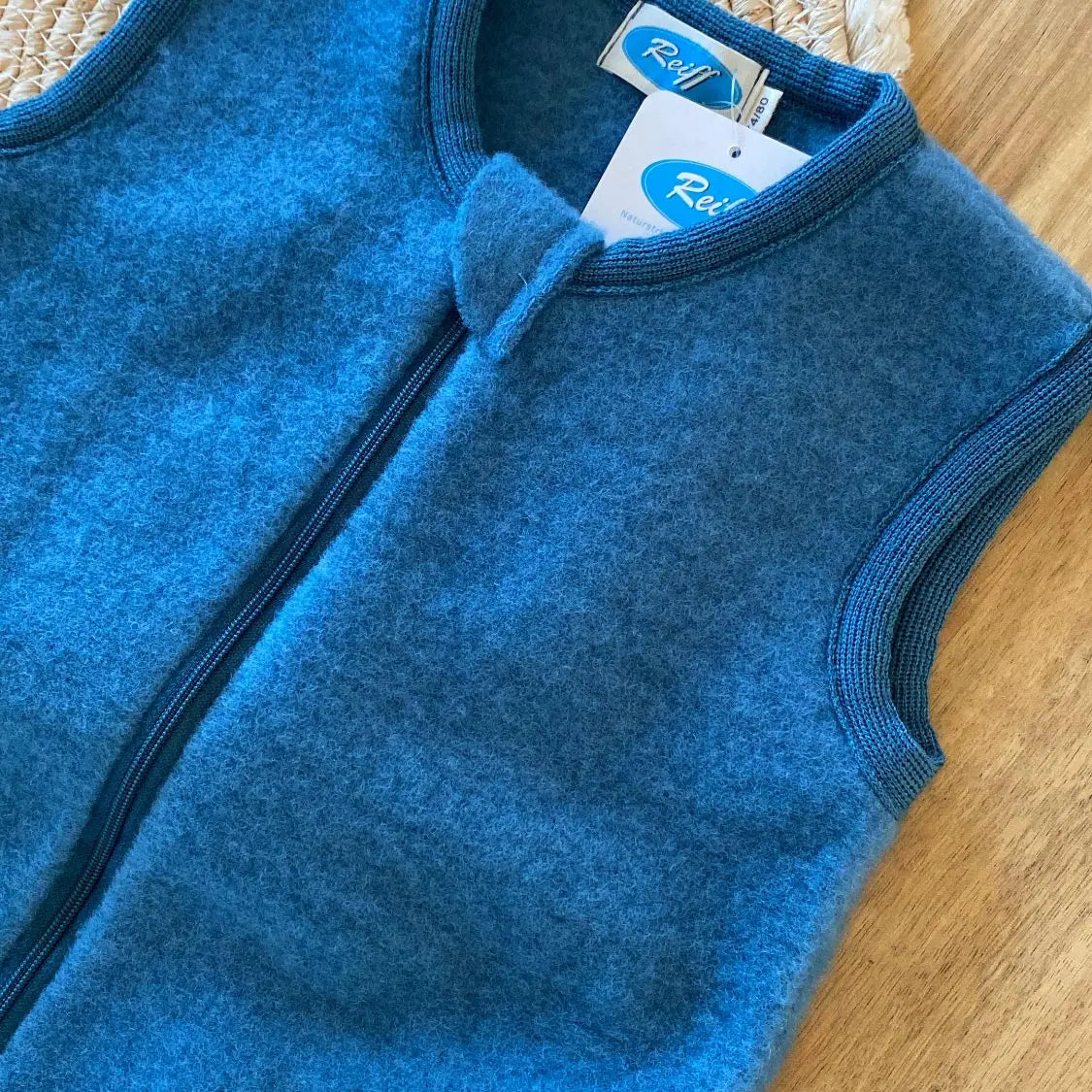 Combinaison de nuit bébé sans manches en polaire de laine bio Reiff - Pacific blue