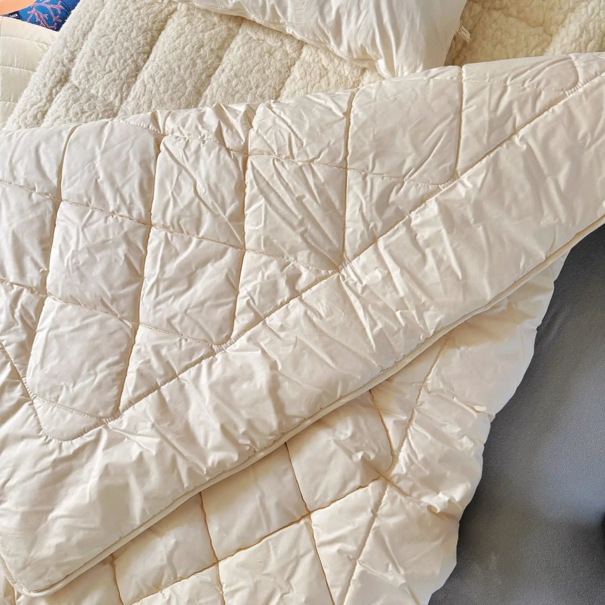 Couette matelassée DUO en laine de mouton bio Saling - 135x200cm