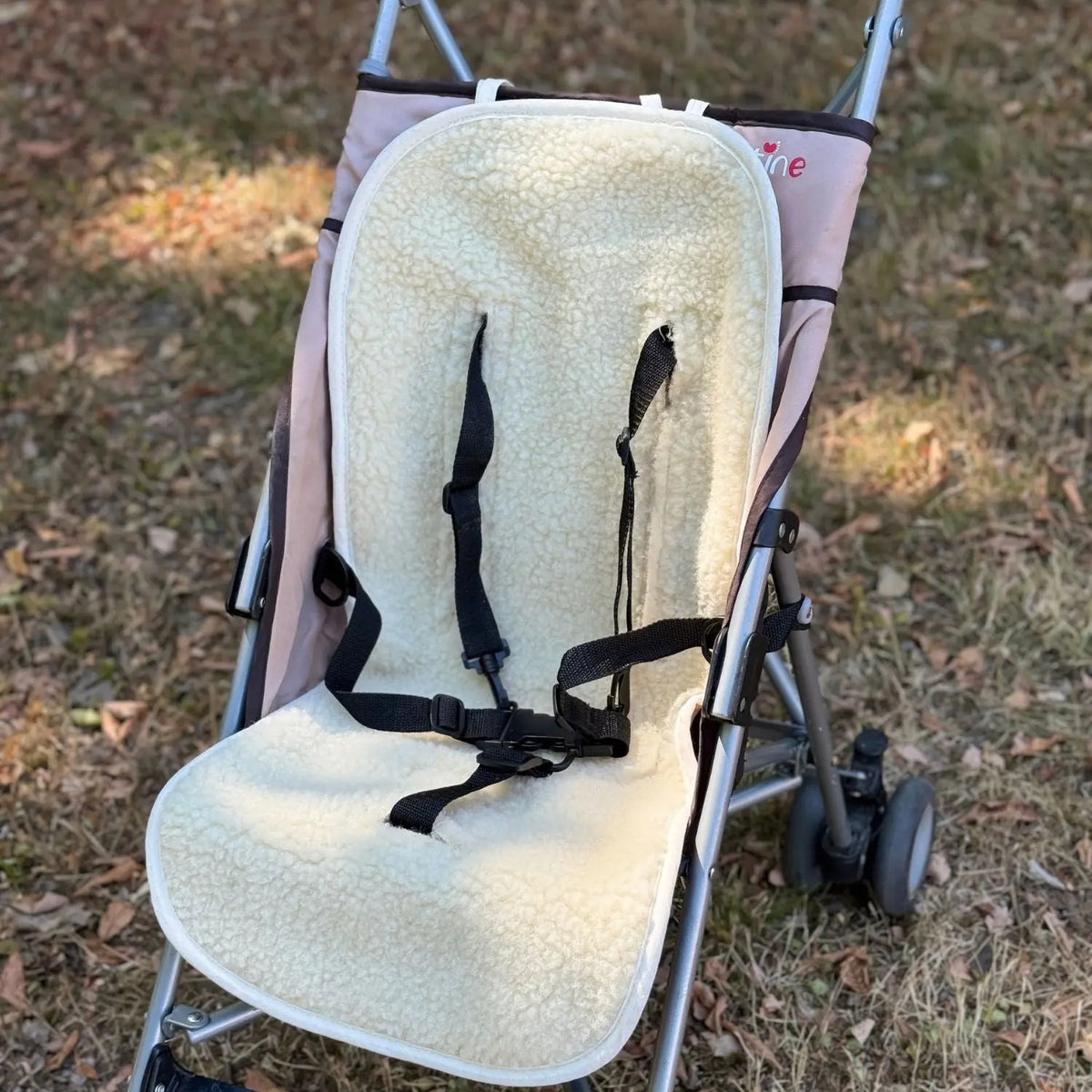 Assise universelle pour poussette & siège auto en laine Sassoupi - Naturel