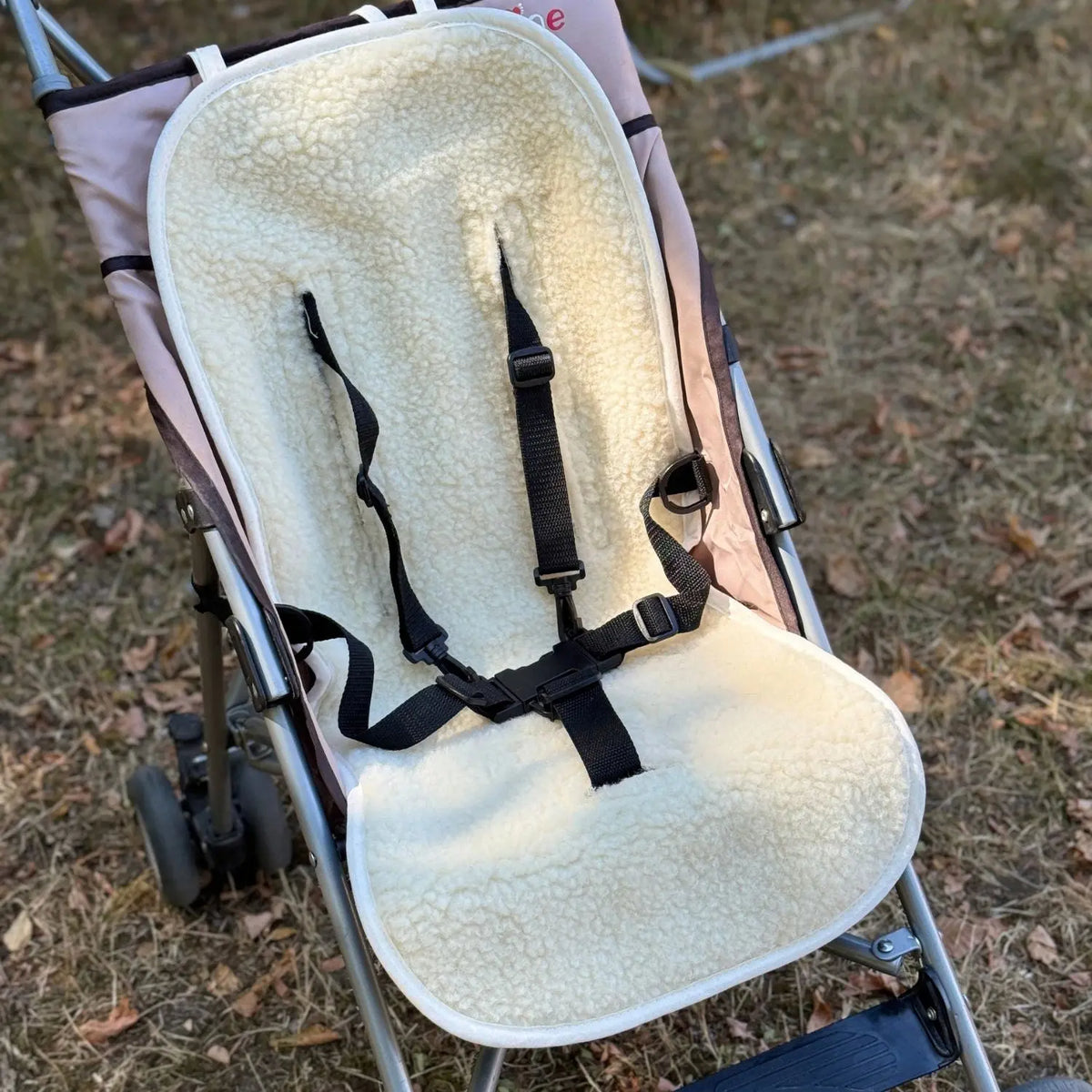Assise universelle pour poussette & siège auto en laine Sassoupi - Naturel