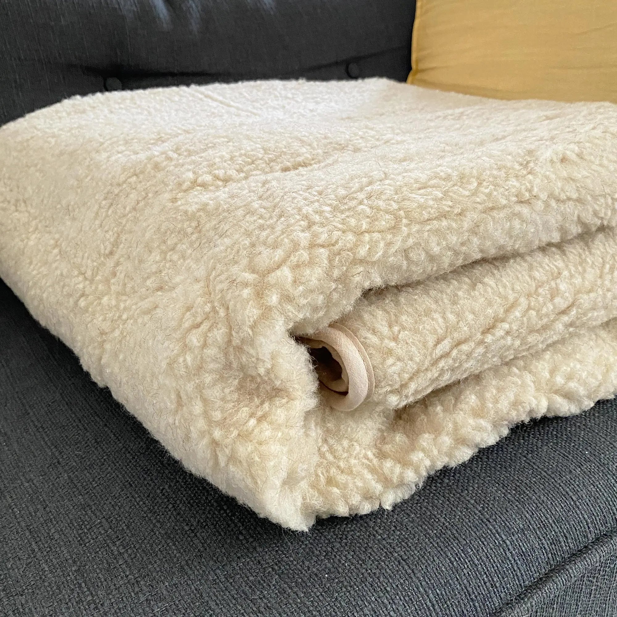 Couverture en laine vierge Sassoupi