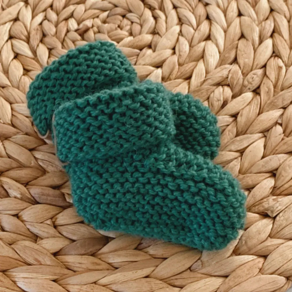Chaussons tricotés à la main en laine SMA - Vert sapin