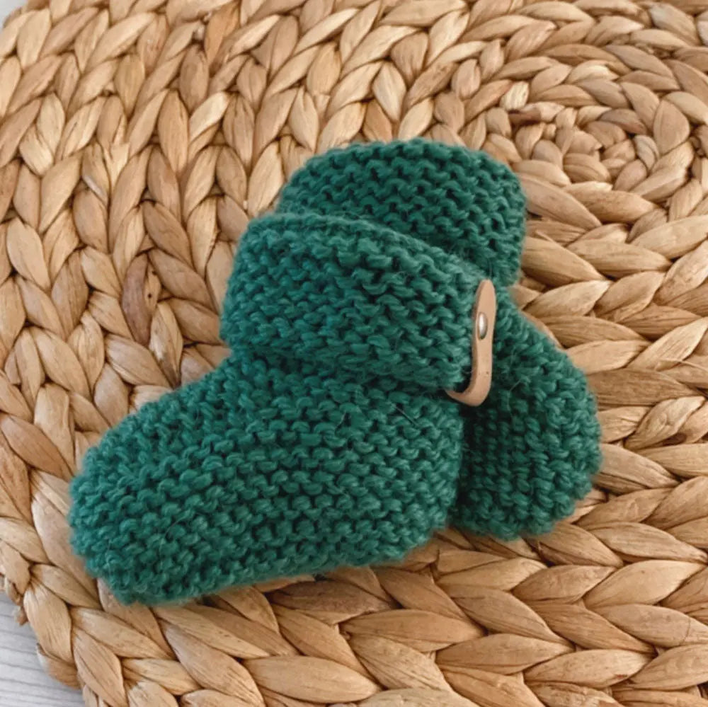 Chaussons tricotés à la main en laine SMA - Vert sapin