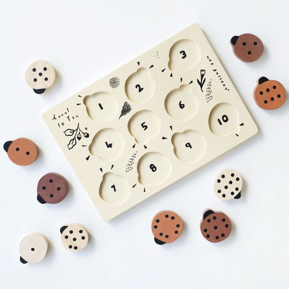 Puzzle en bois Wee Gallery - Coccinelles - Lilinappy