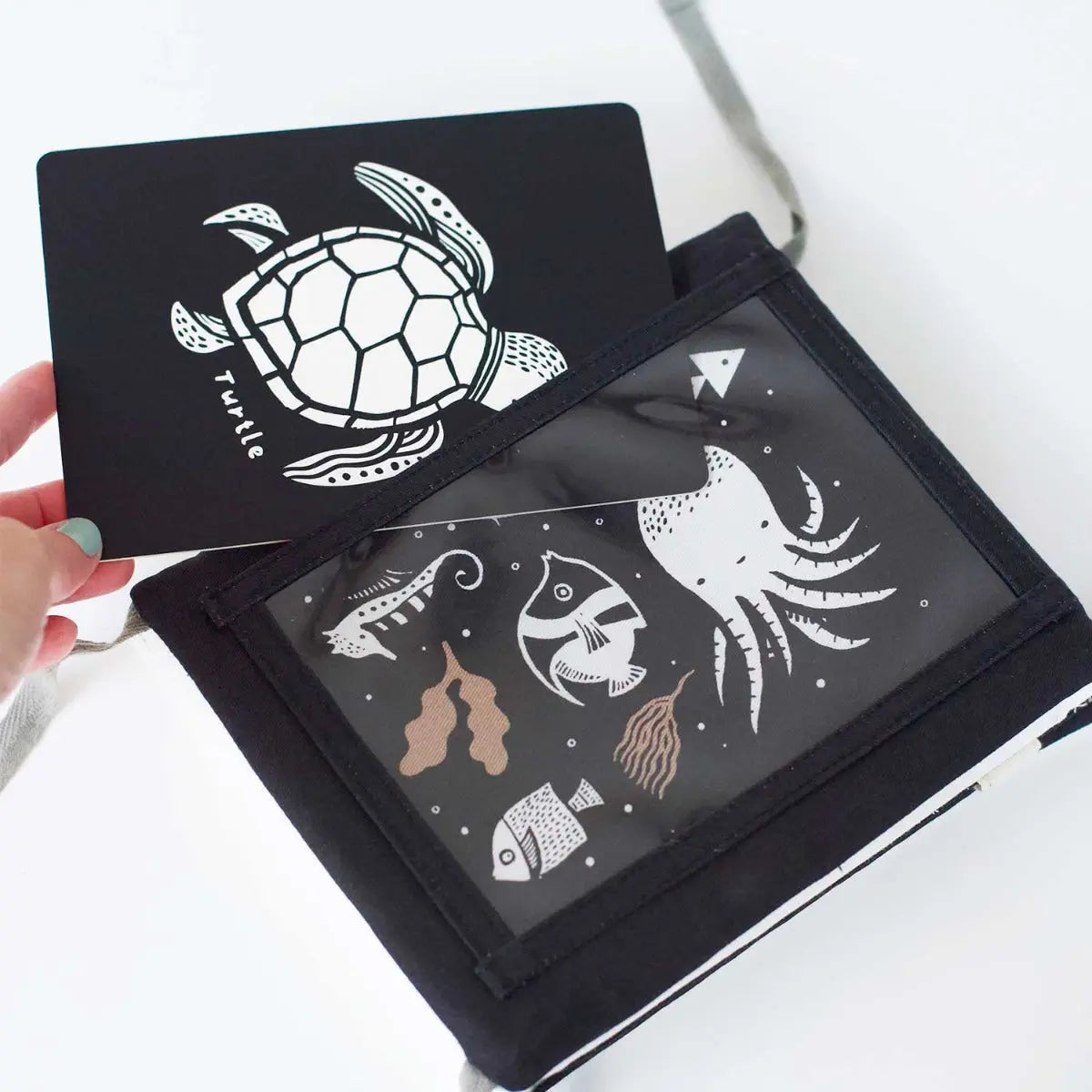 Support en coton bio pour cartes Wee Gallery - Lilinappy