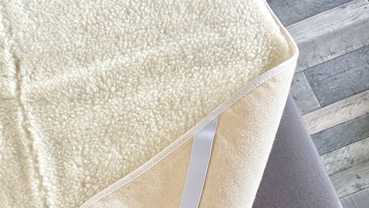 Les bienfaits du protège-matelas Sassoupi en laine vierge Lilinappy