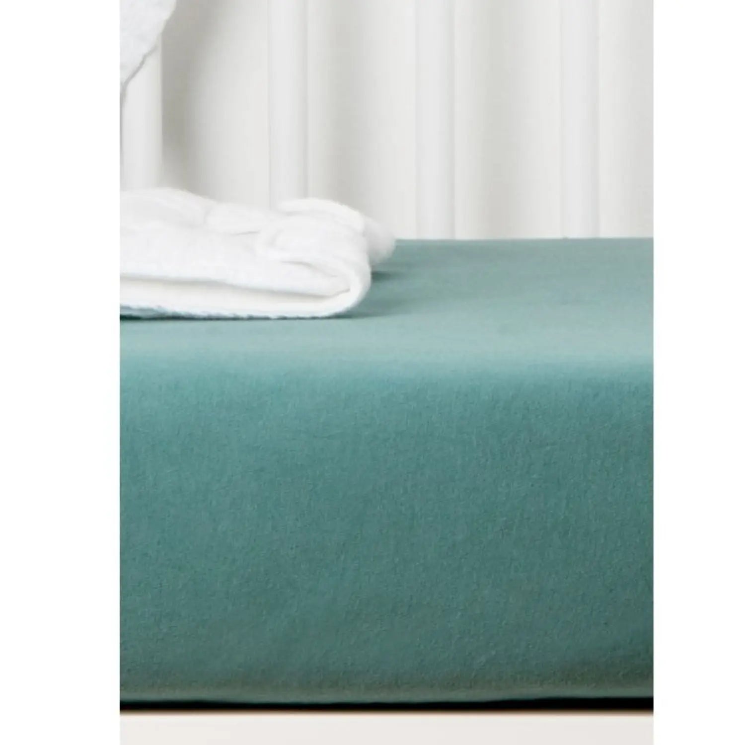 Drap housse en jersey de coton bio Kadolis pour lit bébé - Eucalyptus 