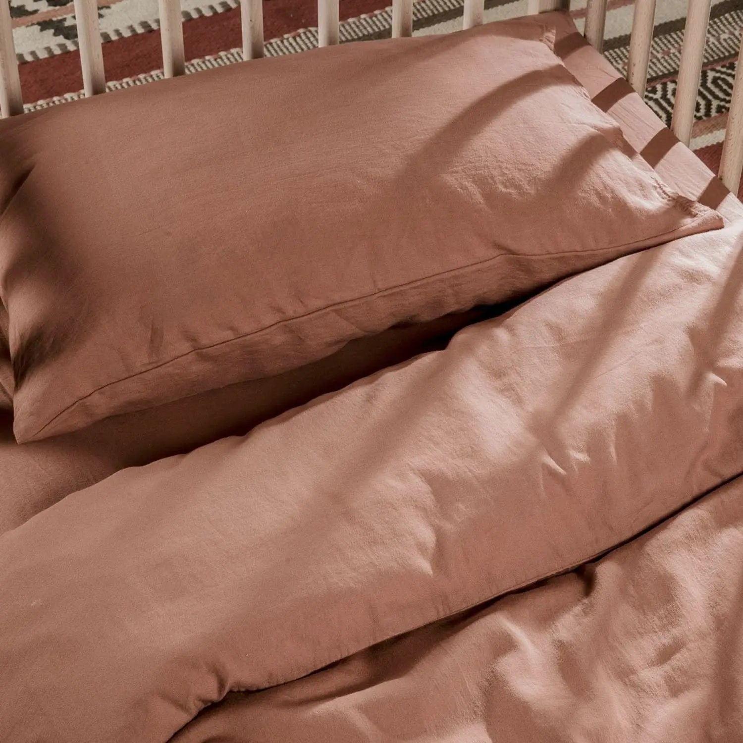 Taie d’oreiller bébé en coton bio Kadolis -  Terracotta 40x60cm 