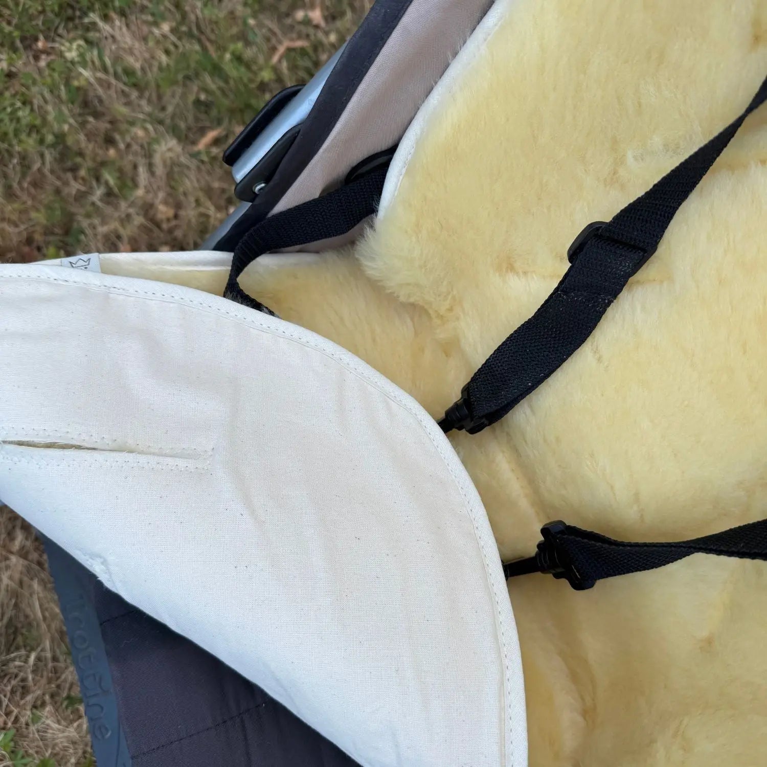 Assise en peau d'agneau Deluxe pour poussette et siège auto Kaiser 