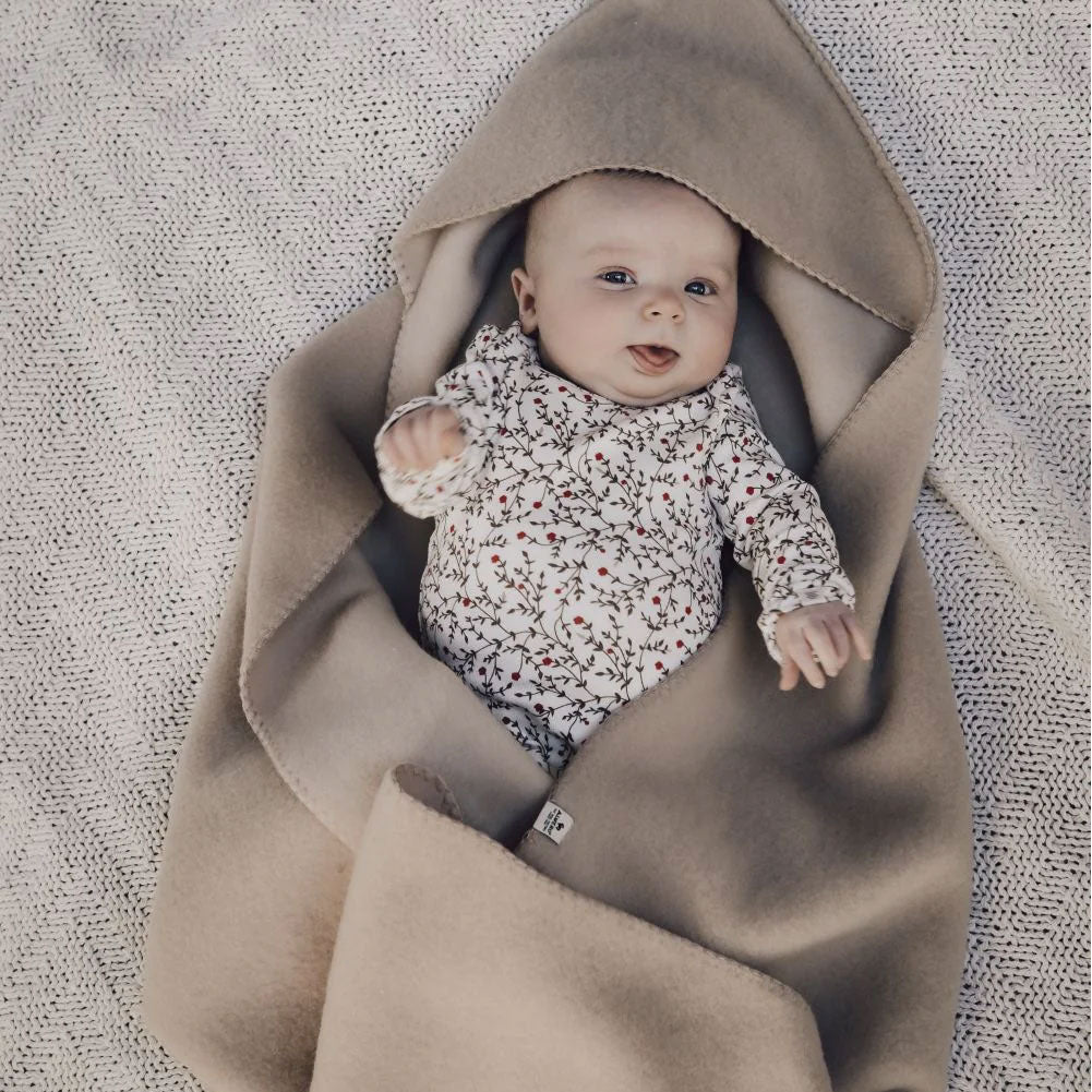 Couverture avec capuche en pure laine vierge Alwero