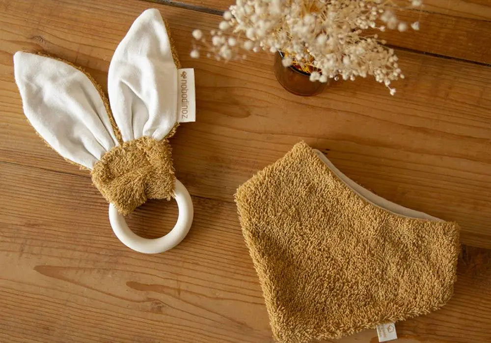 Anneau de dentition en érable et tissu éponge Bunny Nobodinoz