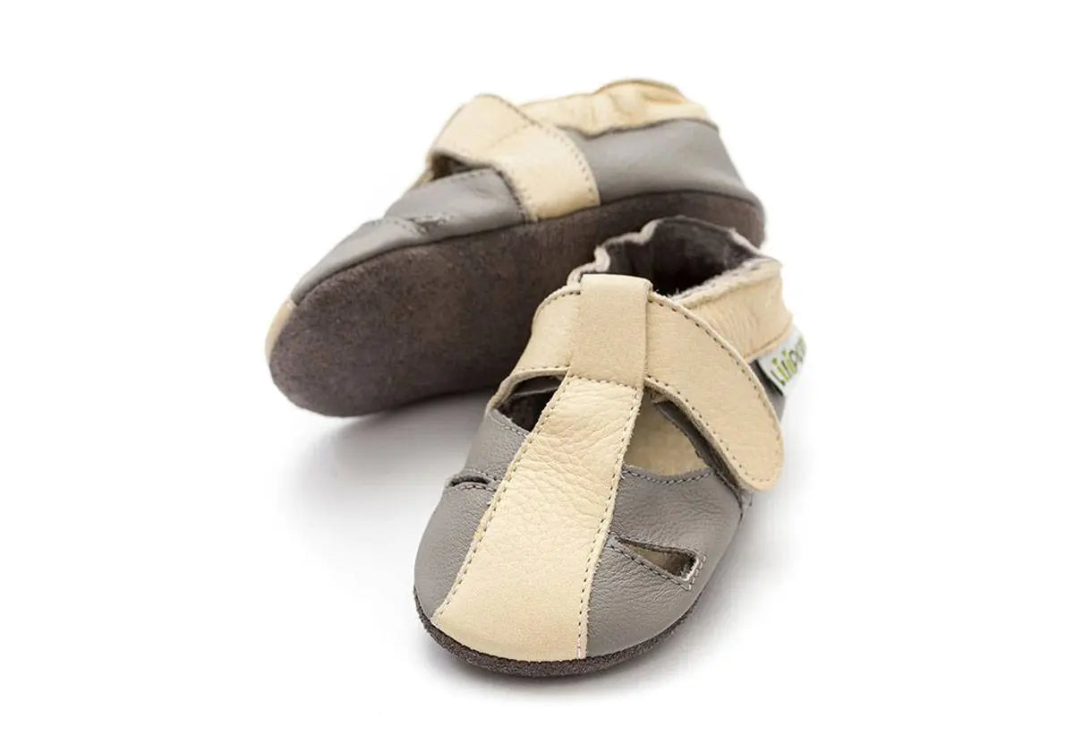 Sandales en cuir Atacama Grey modèle 2020 Liliputi avec semelle en cuir antidérapante et rembourrée, souplesse et confort pour respecter les pieds de bébé 