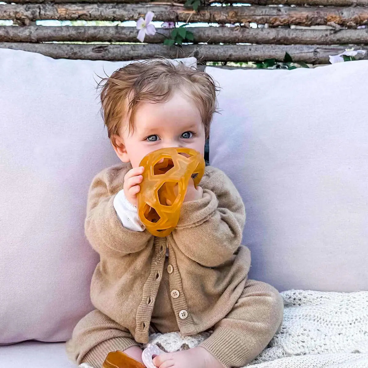 Balle sensorielle en caoutchouc recyclé HEVEA - vert