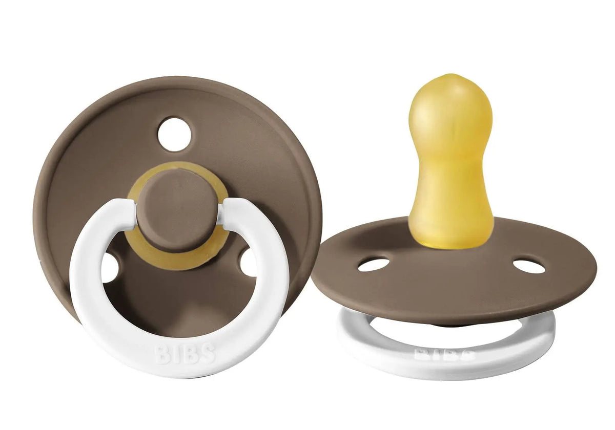 Tétine en caoutchouc naturel Bibs avec anneau phosphorescent, disponible en 2 tailles, coloris Chêne 