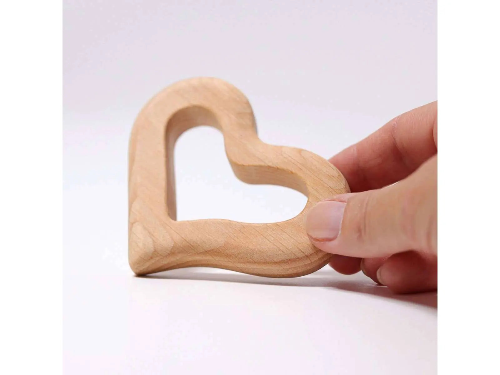 Hochet en bois Coeur Grimm's Grimms