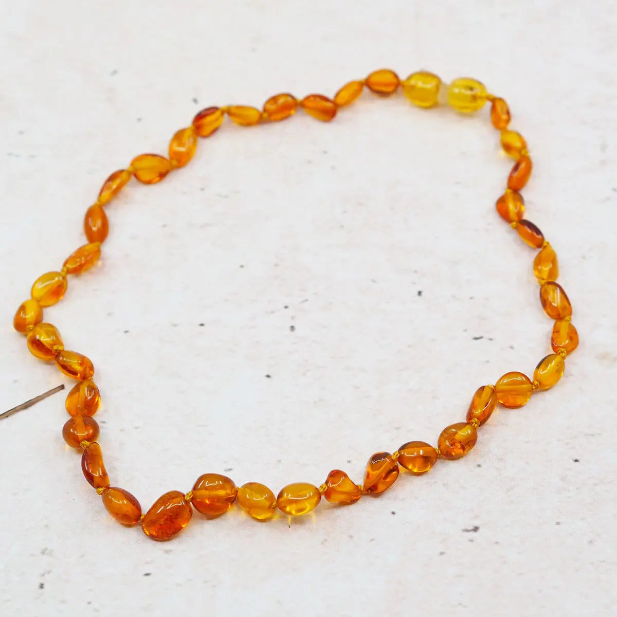 Collier d'ambre pour bébé Olive Honey