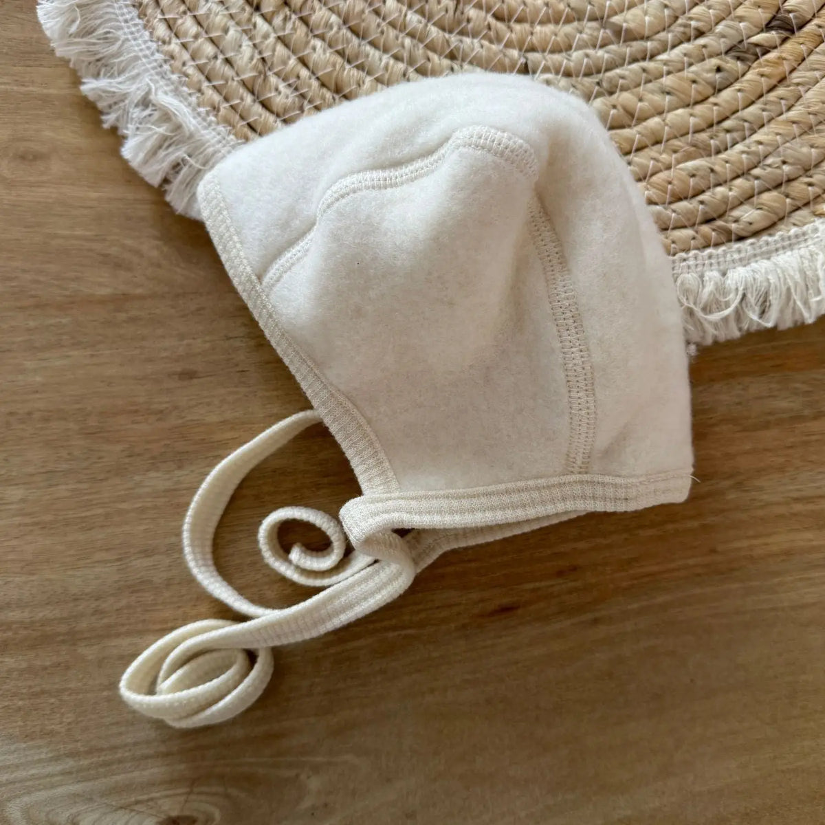 Bonnet bébé en polaire de laine & coton bio Cosilana – Naturel