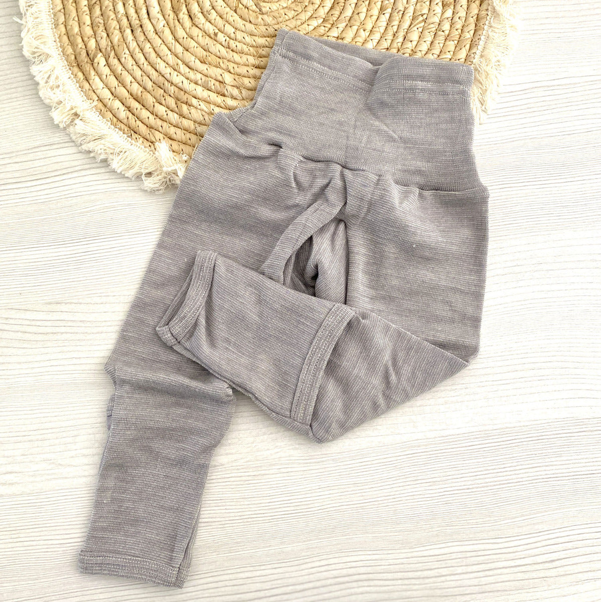 Pantalon bébé en laine et soie Cosilana avec revers - Gris