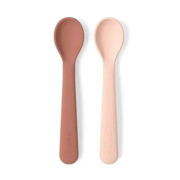 Lot de 2 cuillères en silicone pour bébé coloris blush et terracotta Ekobo