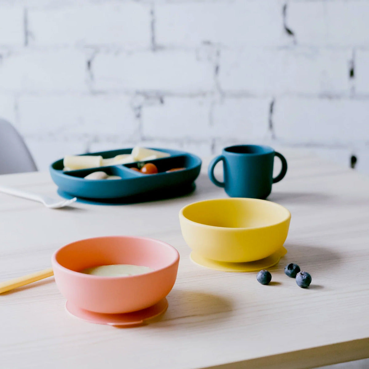 Bol à ventouse en silicone Ekobo - Mimosa