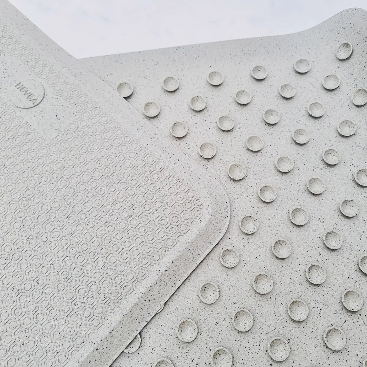 Grand tapis de bain en caoutchouc Hevea - Granite 