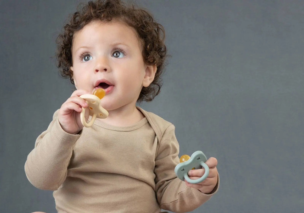 2 tétines en caoutchouc naturel Hévéa - Baby blue et Milky white 0/3mois - Lilinappy