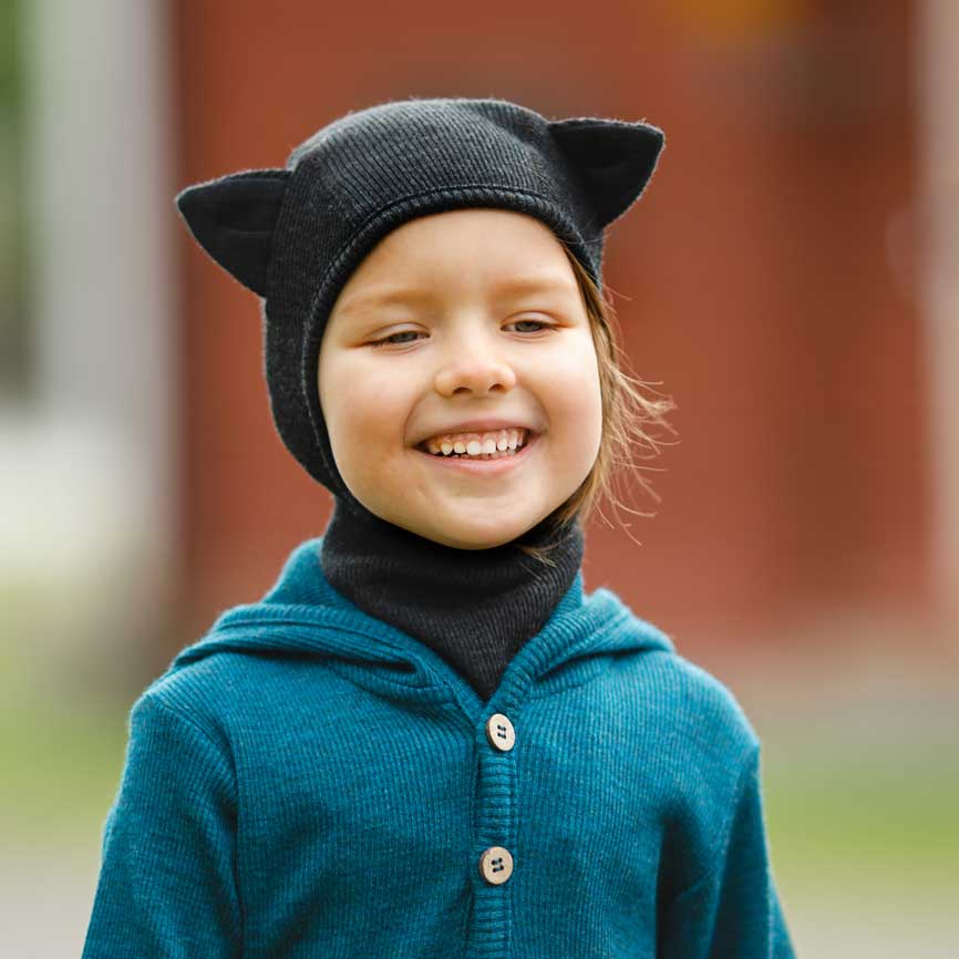 Cagoule en laine mérinos Kitty Manymonths 