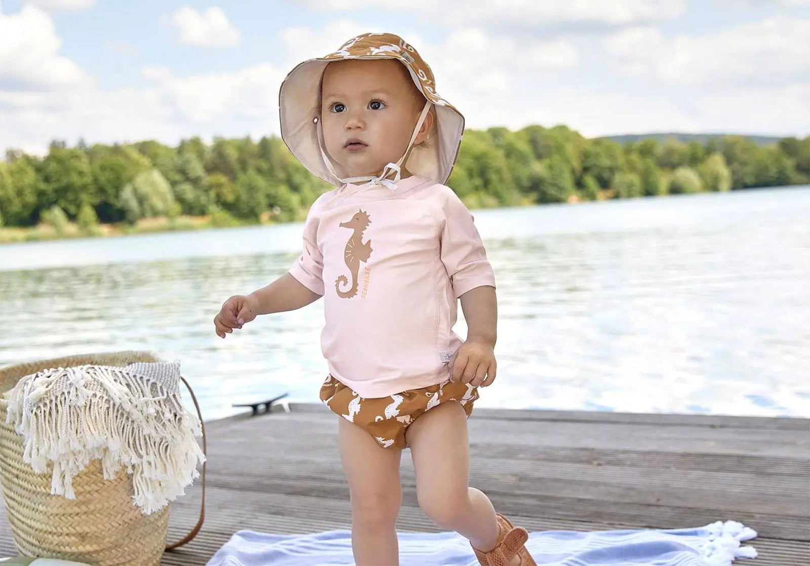 gamme été Lassig : maillot de bain, chapeau de soleil et tee-shirt anti-uv Hippocampe