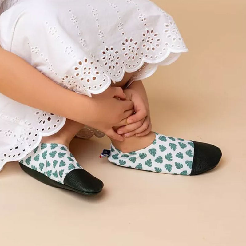 Chaussons souples pour l'été Les Pas Petits - Les Petites Palmes - Lilinappy
