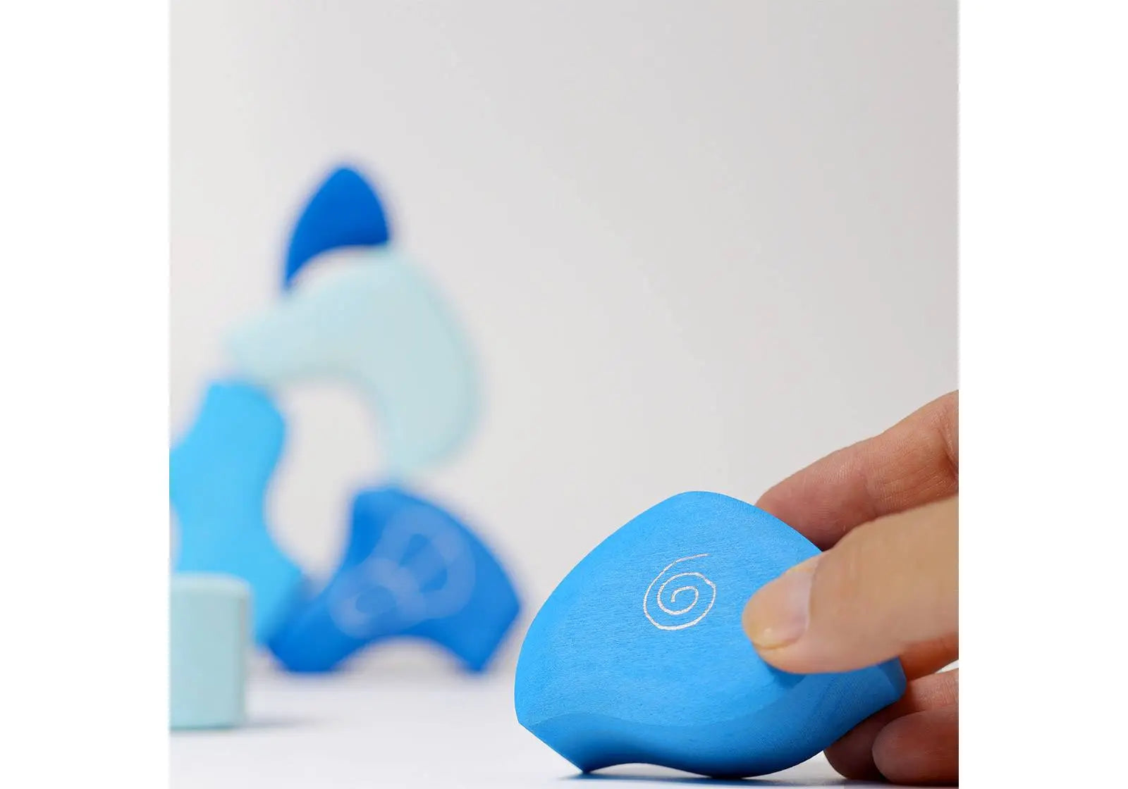 Maison des vagues en bois Grimm's Grimms