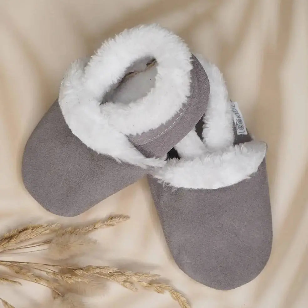 Chaussons en cuir fourrés Lookidz Suédé gris - Lilinappy