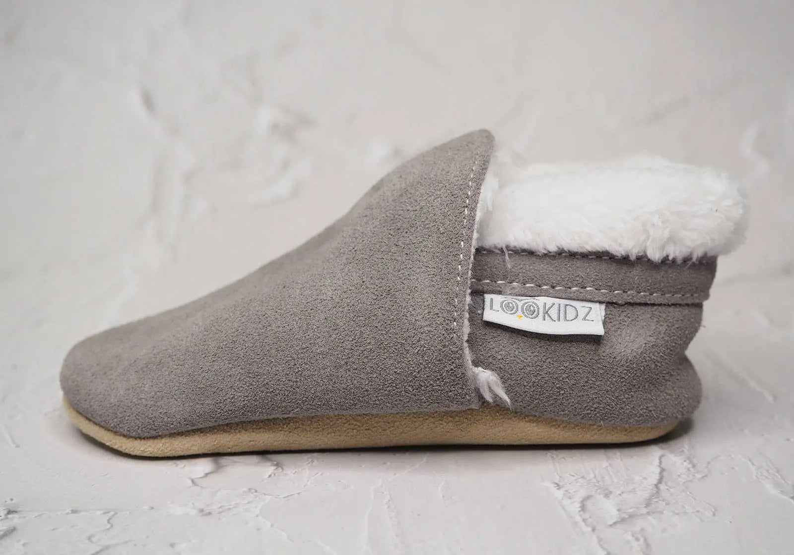 Chaussons en cuir fourrés Lookidz Suédé gris - Lilinappy
