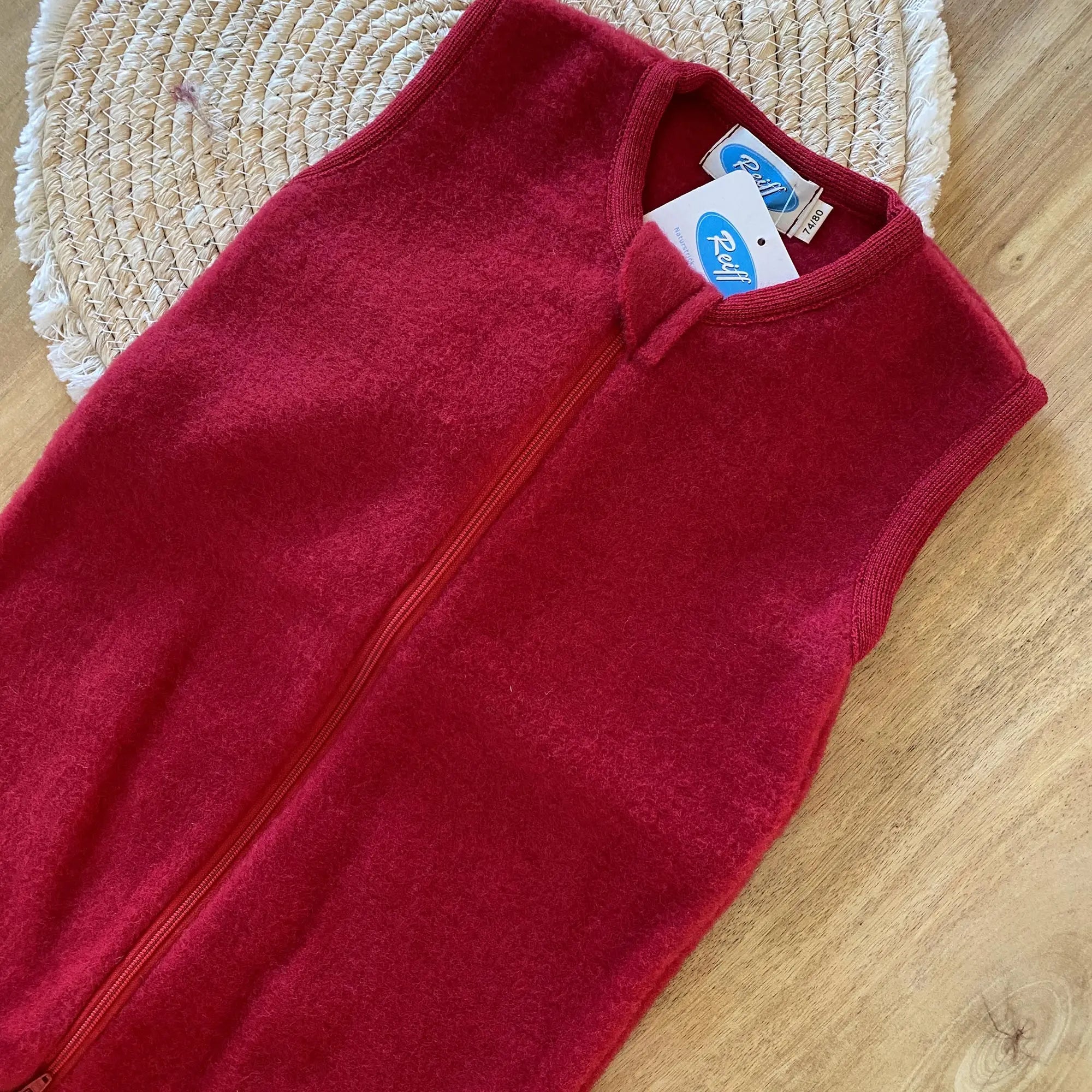 Combinaison de nuit bébé sans manches en polaire de laine bio Reiff - Rouge 
